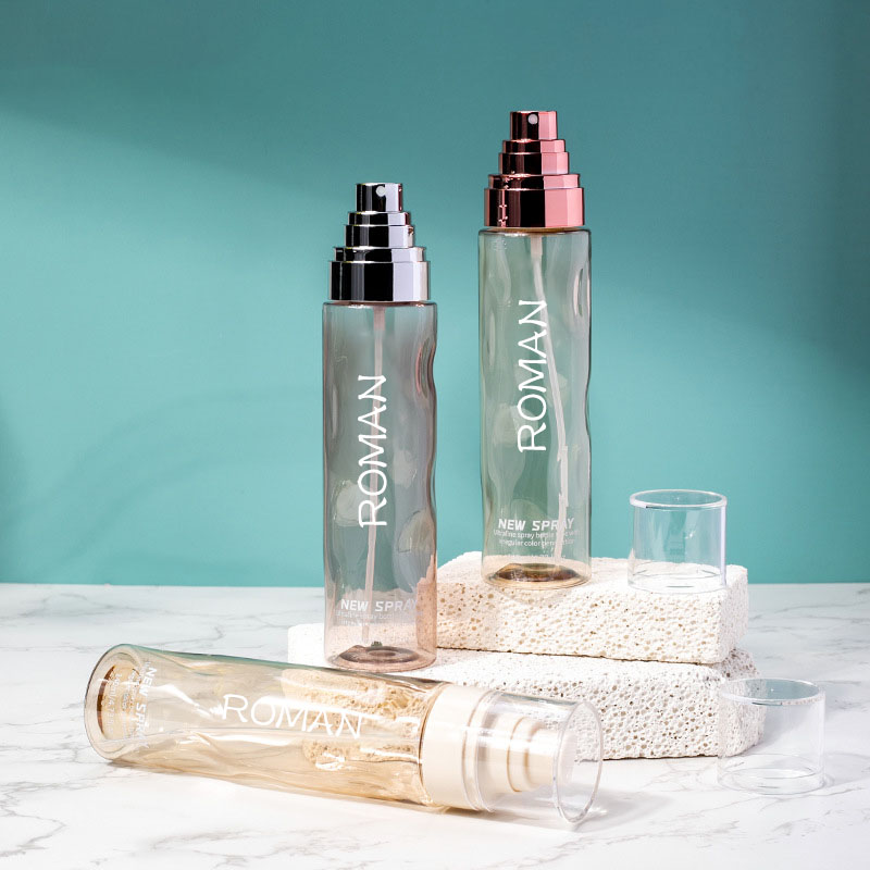 بطری های تونر اسپری پلاستیکی آرایشی و بهداشتی شفاف 100 میلی لیتری 120 میلی لیتری لوسیون بدن فونداسیون با بطری پمپ سرم نقره ای طلایی