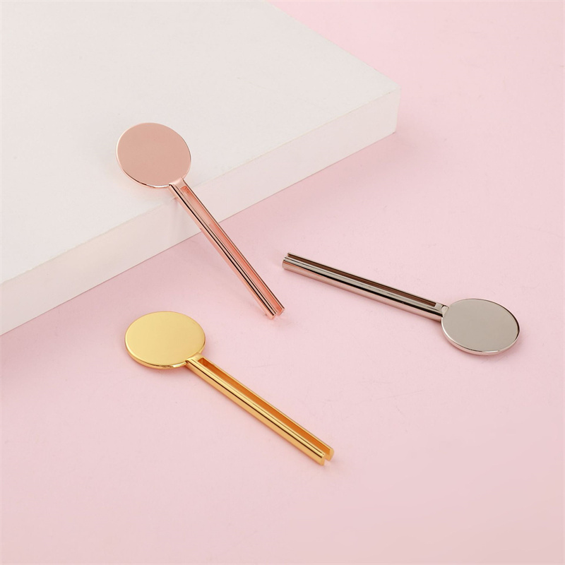 لوازم آرایشی و بهداشتی کلید چرخشی شکل لوله Wringer Rolling خمیر دندان کلید پرس کننده لوله با پایه کوبنده لوله فلزی لوازم آرایشی و بهداشتی کلید چرخشی شکل لوله Wringer Rolling خمیر دندان کلید پرس کننده لوله با پایه کوبنده لوله فلزی